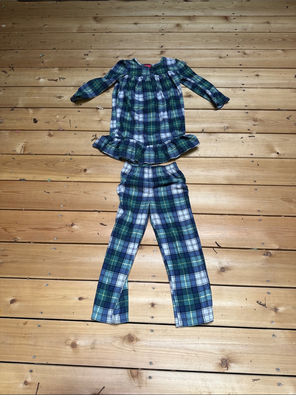 Macy's Green & Blue Plaid Kids Pajama Set - Long Sleeve Top & Pants